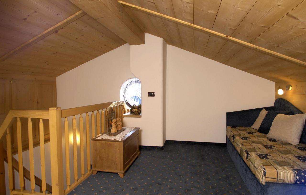 Agriturismo Apartments Tuene Urtijëi Dış mekan fotoğraf