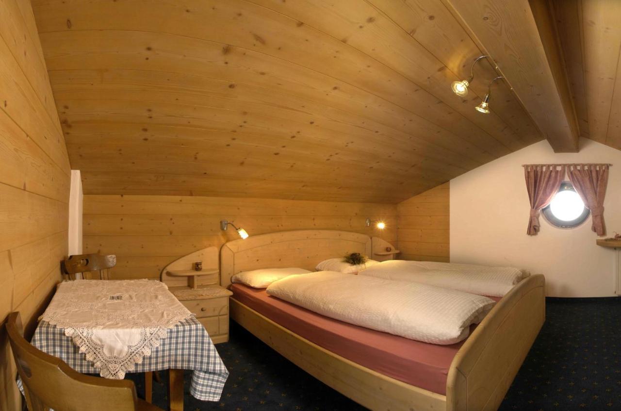 Agriturismo Apartments Tuene Urtijëi Dış mekan fotoğraf