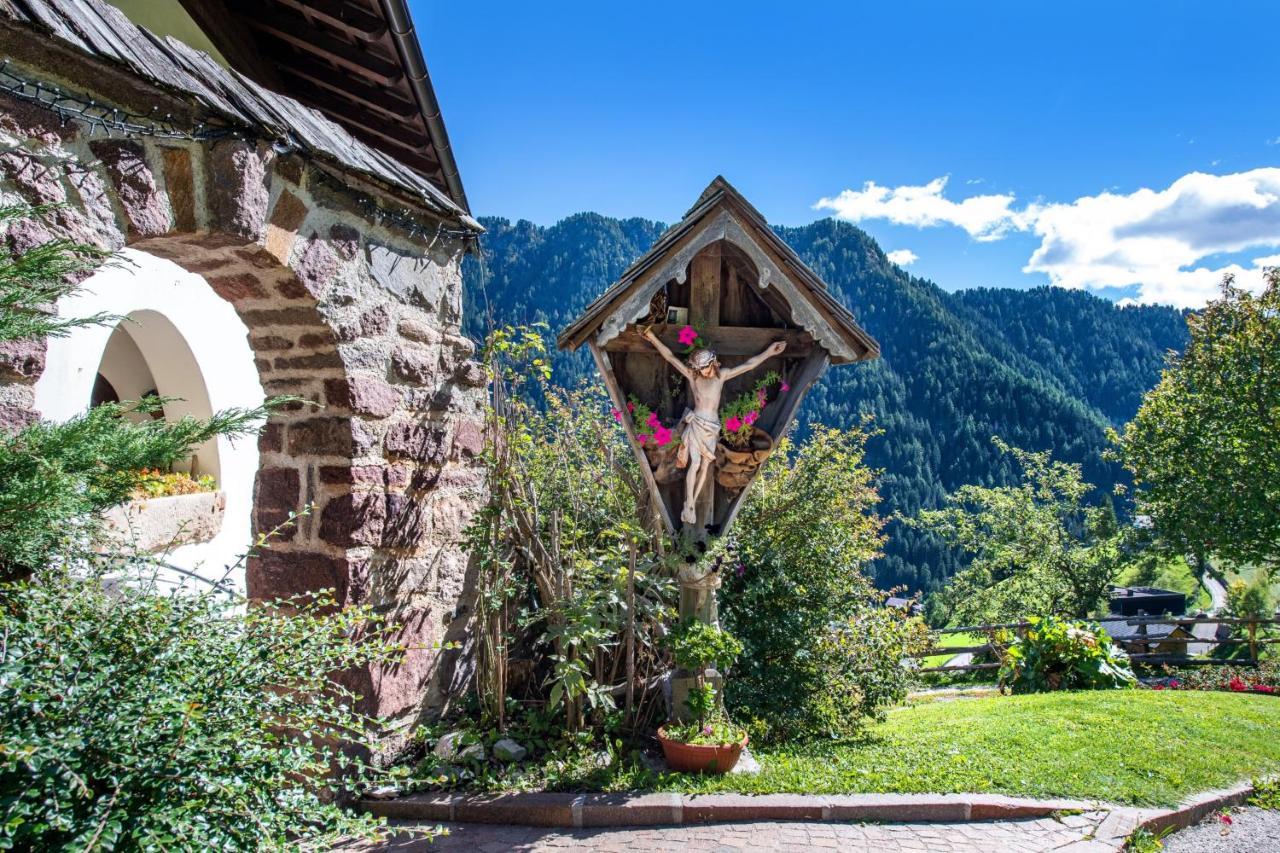 Agriturismo Apartments Tuene Urtijëi Dış mekan fotoğraf