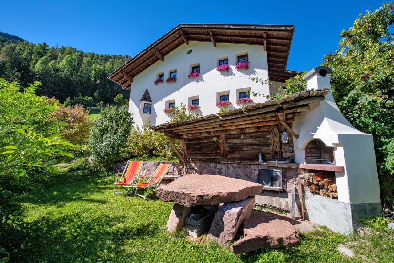 Agriturismo Apartments Tuene Urtijëi Dış mekan fotoğraf