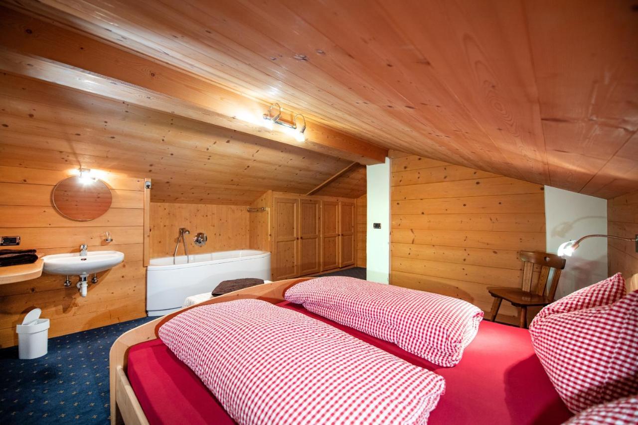 Agriturismo Apartments Tuene Urtijëi Dış mekan fotoğraf