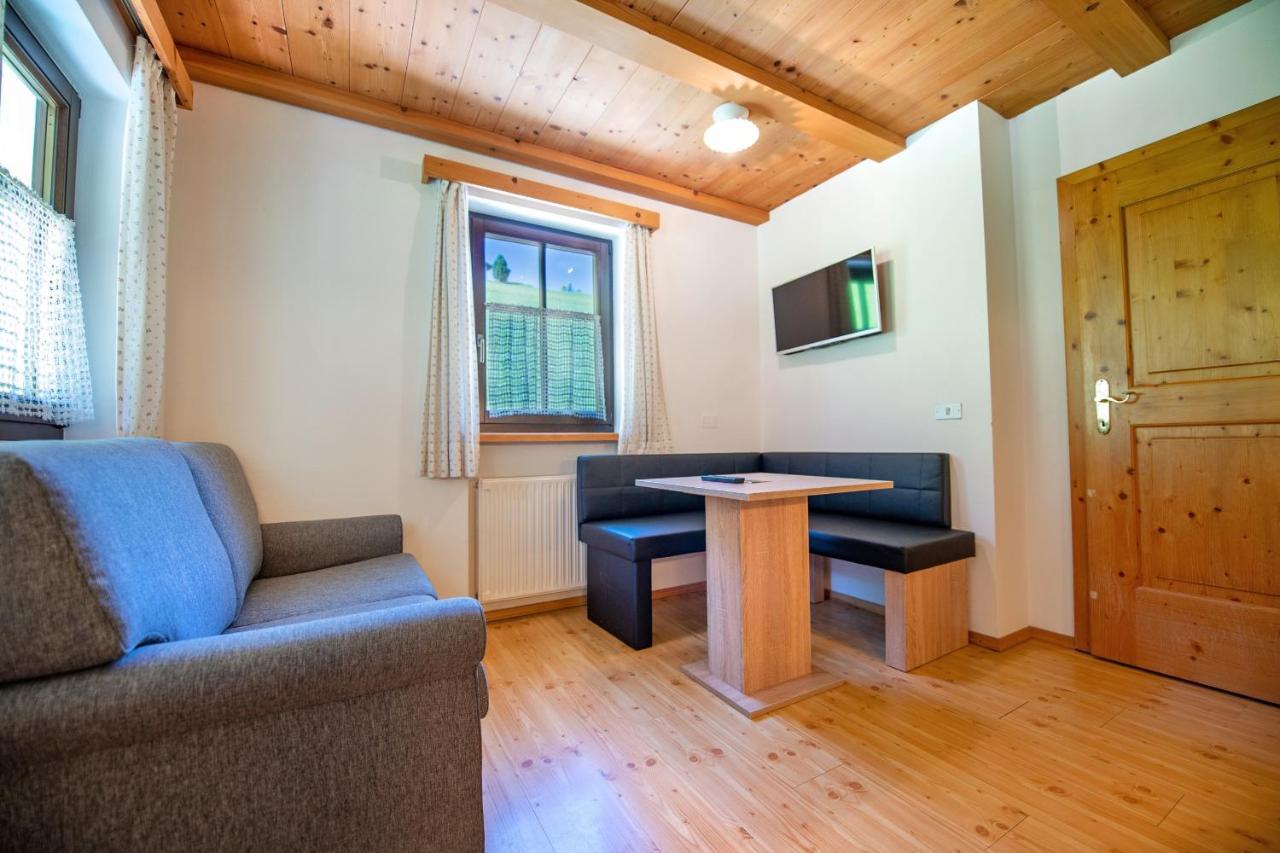 Agriturismo Apartments Tuene Urtijëi Dış mekan fotoğraf