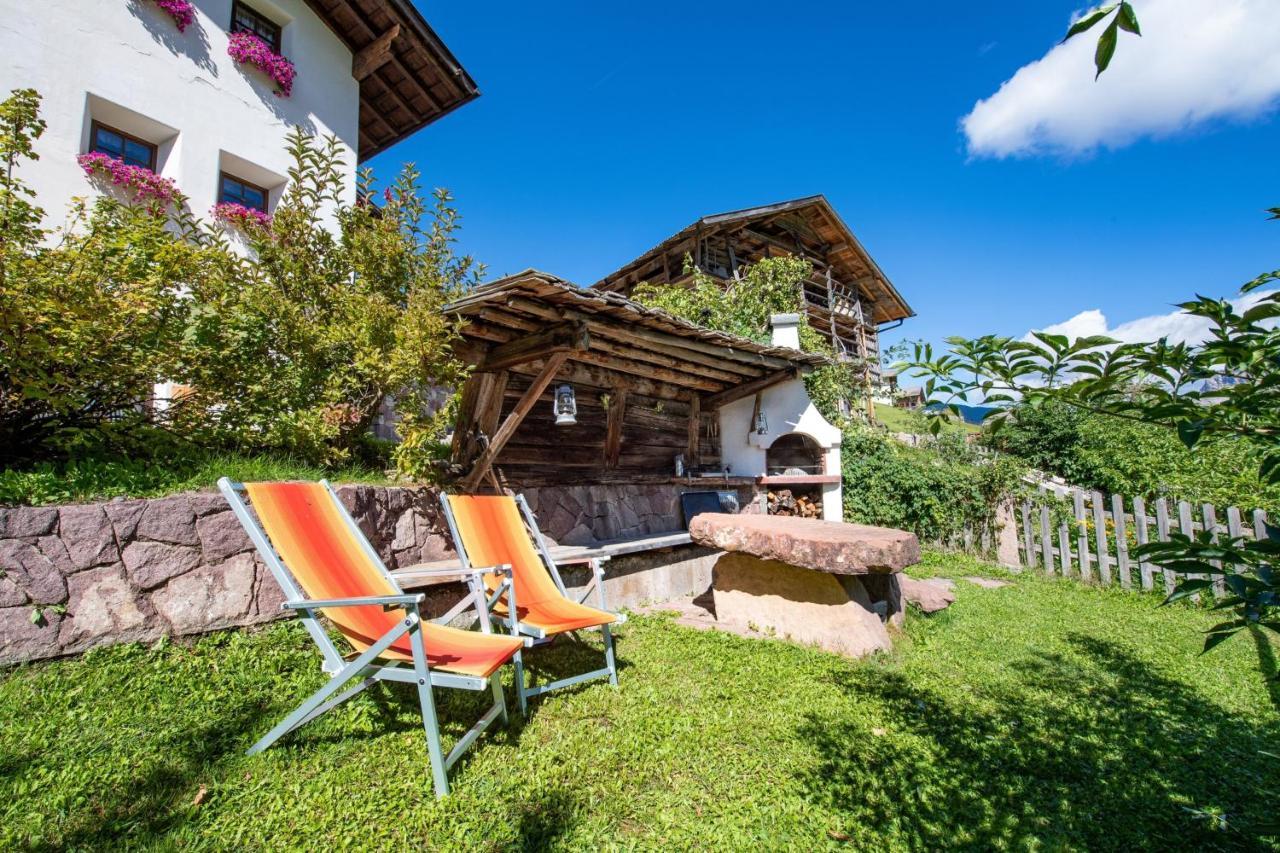 Agriturismo Apartments Tuene Urtijëi Dış mekan fotoğraf