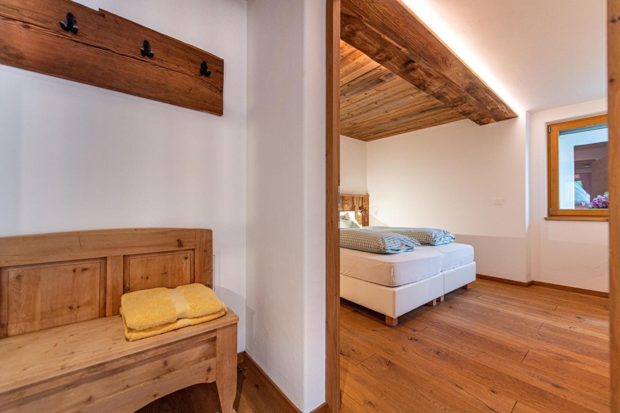 Agriturismo Apartments Tuene Urtijëi Dış mekan fotoğraf