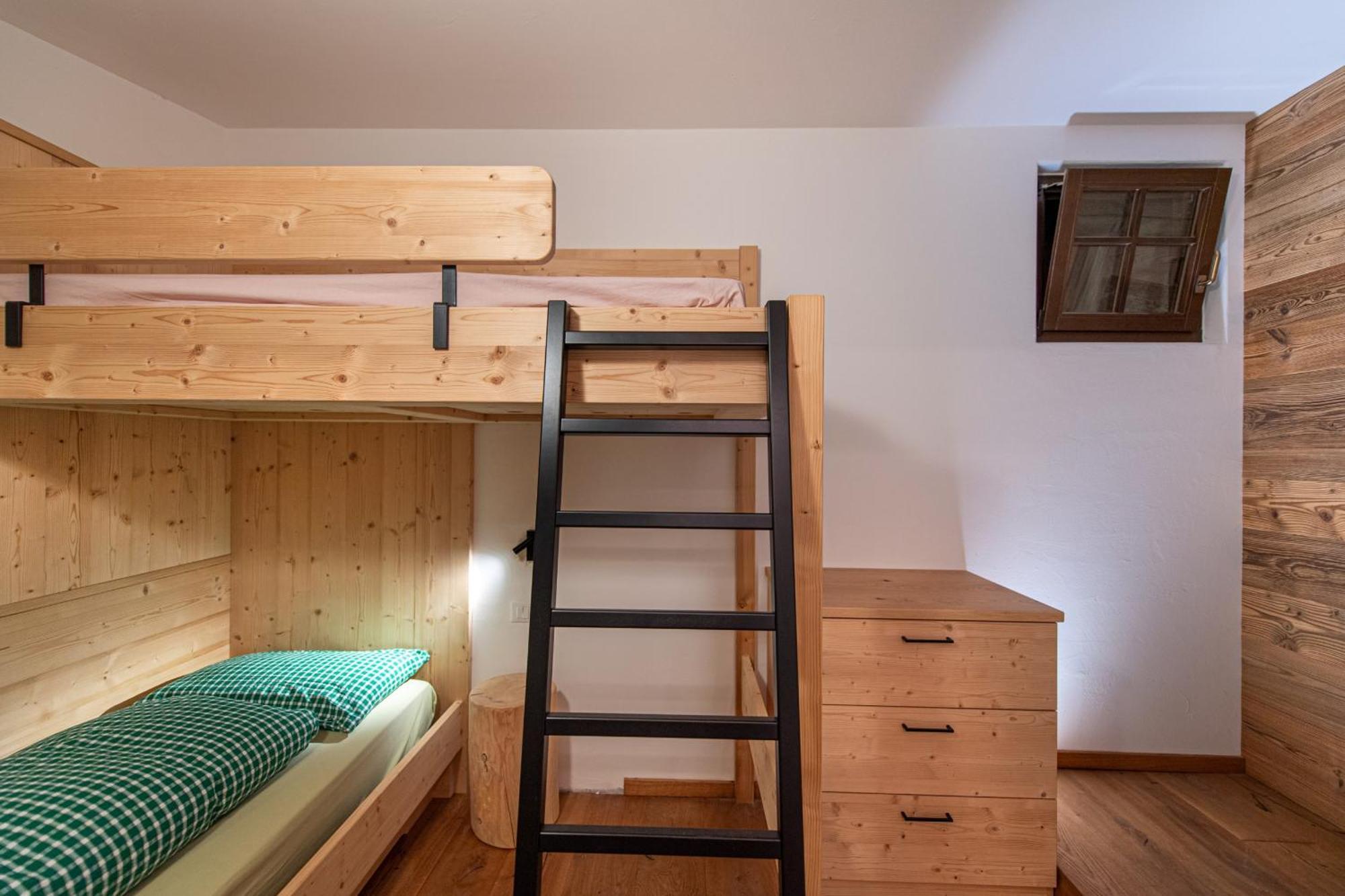 Agriturismo Apartments Tuene Urtijëi Dış mekan fotoğraf