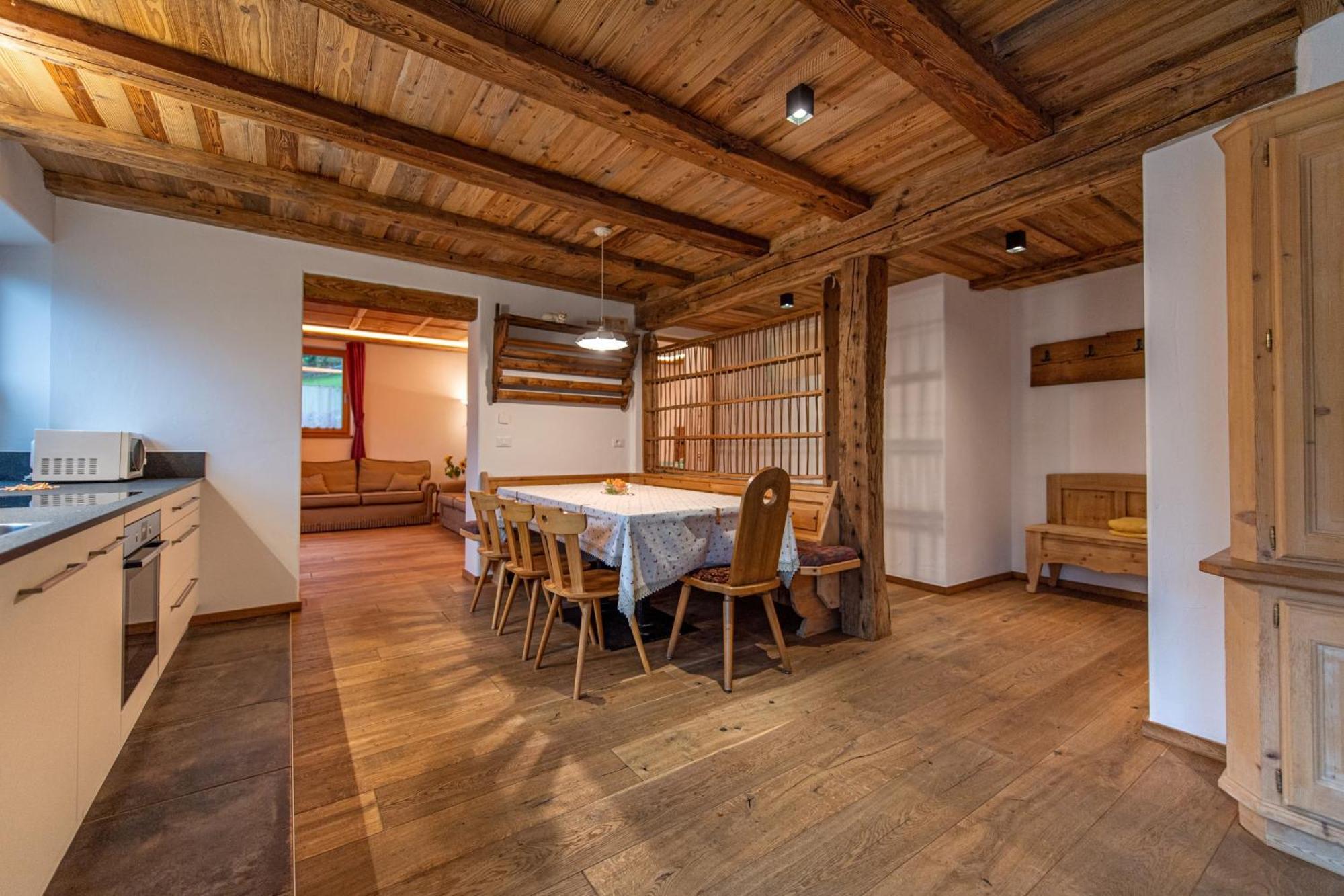 Agriturismo Apartments Tuene Urtijëi Dış mekan fotoğraf